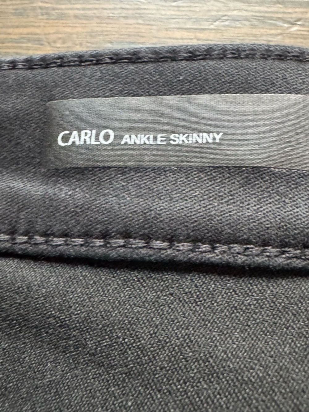 Kut from the Kloth Black Carlo Ankle Crop Jeans 20W NWT - Picture 3 of 6